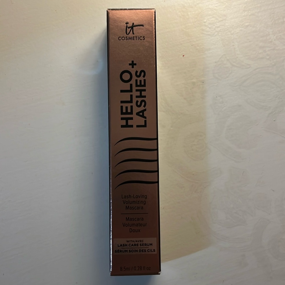 It cosmetics Black Mascara, smudge, proof full size 8.5ml/ 0.28 fl oz